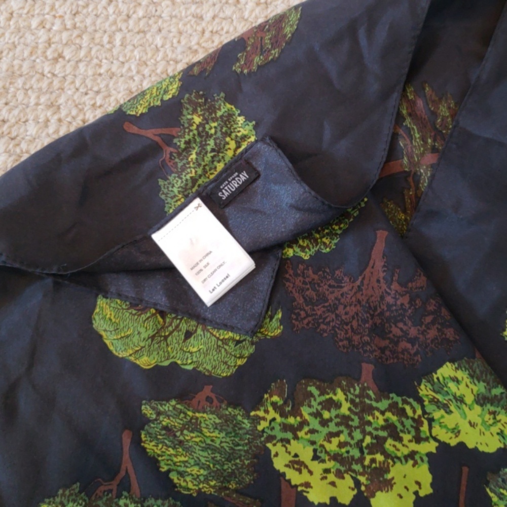 Kate Spade Saturday Silk Scarf ! RARE Tree print
